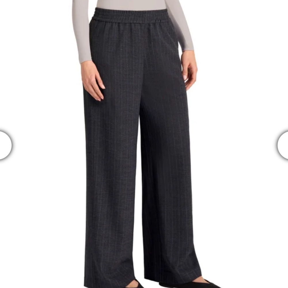 NWT Women’s Matty M Blue Pinstripe Wide-Leg Pull-On Pants - Picture 2 of 4